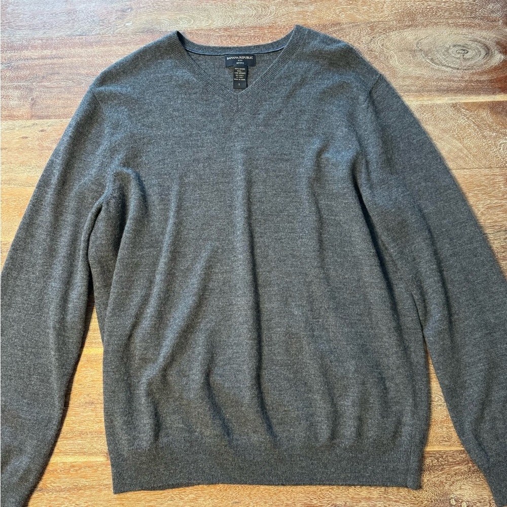 Banana republic men’s wool pullover sweater